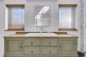 Photo 61- click for photo gallery